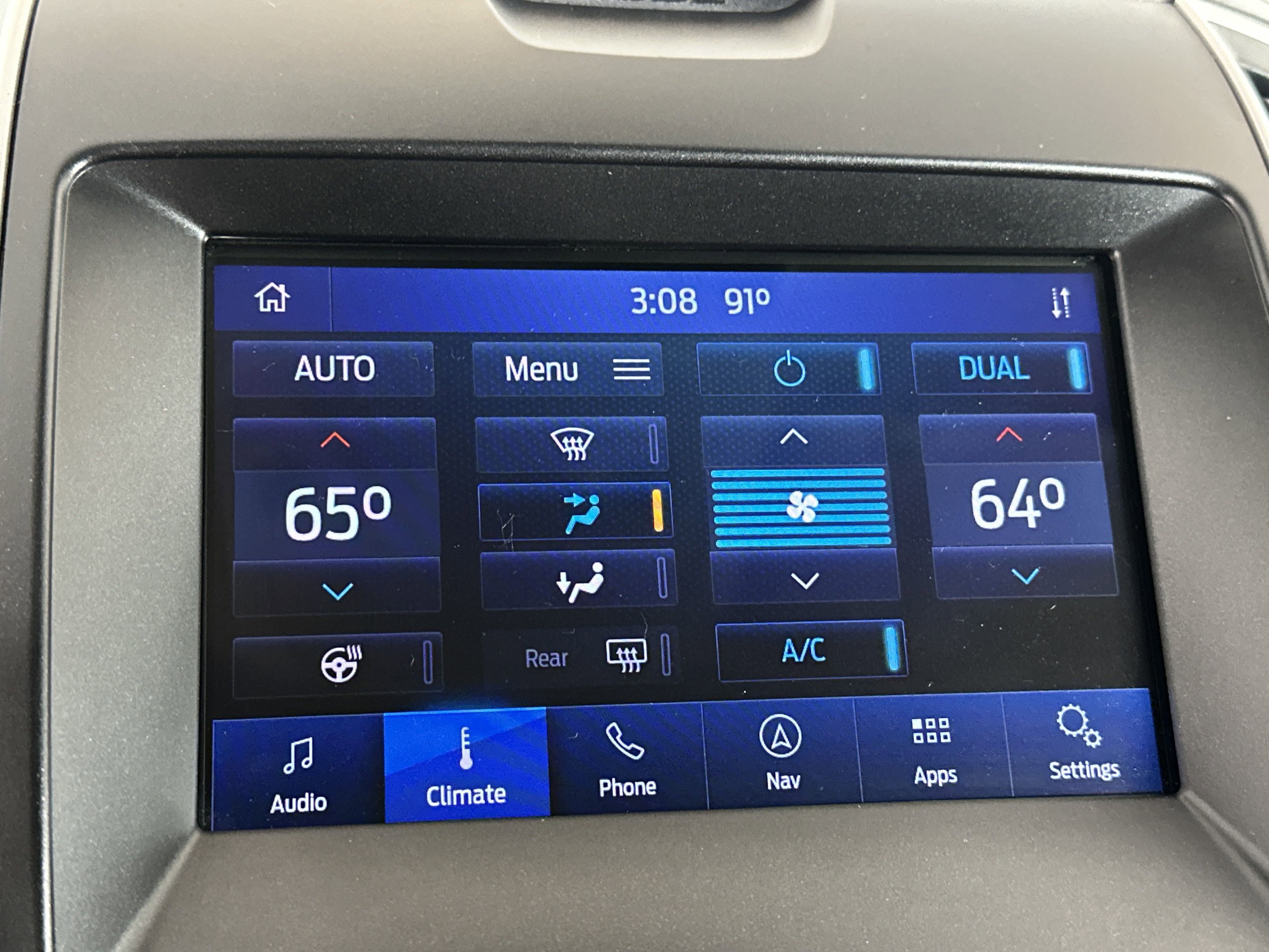 2020 Ford Edge SEL photo 8