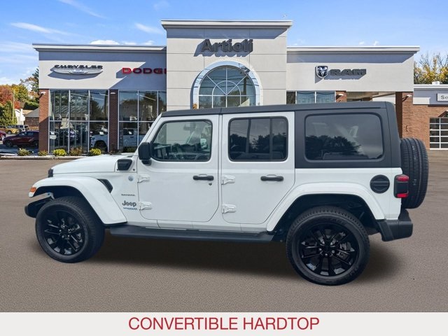 2022 Jeep Wrangler Unlimited Sahara 4xe photo 3