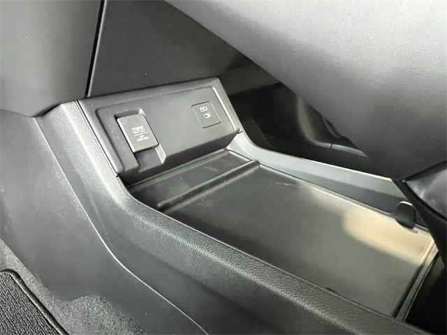 2025 Acura RDX Base photo 17
