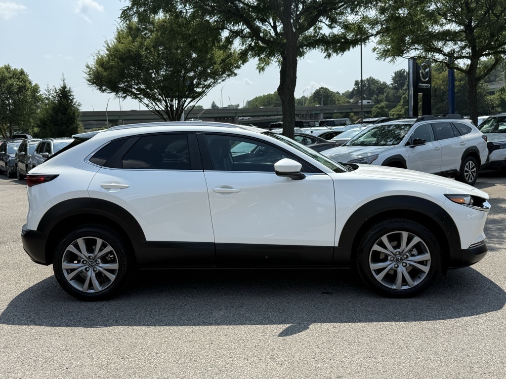 2022 Mazda CX-30 2.5 Select photo 4