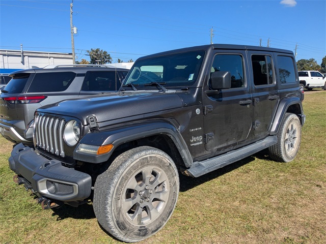 2018 Jeep Wrangler Unlimited Sahara photo 2