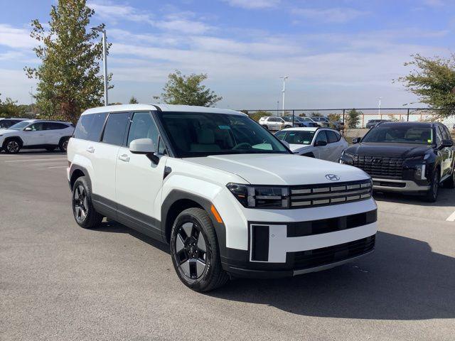 2026 Hyundai Santa Fe SE photo 3