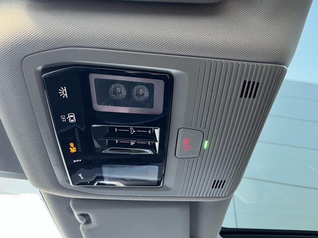 2024 Volkswagen Atlas Peak Edition SE Technology photo 47
