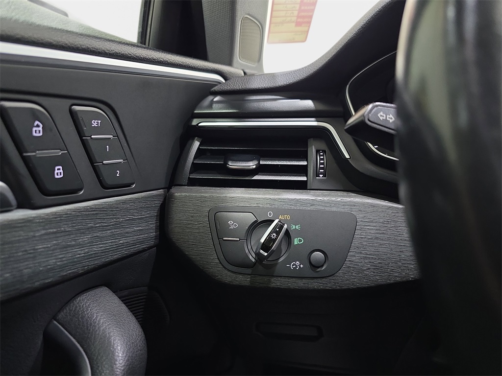 2018 Audi A4 2.0T Premium Plus Quattro photo 23