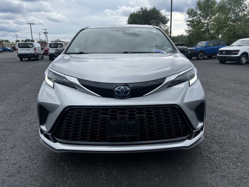 2022 Toyota Sienna XSE photo 15