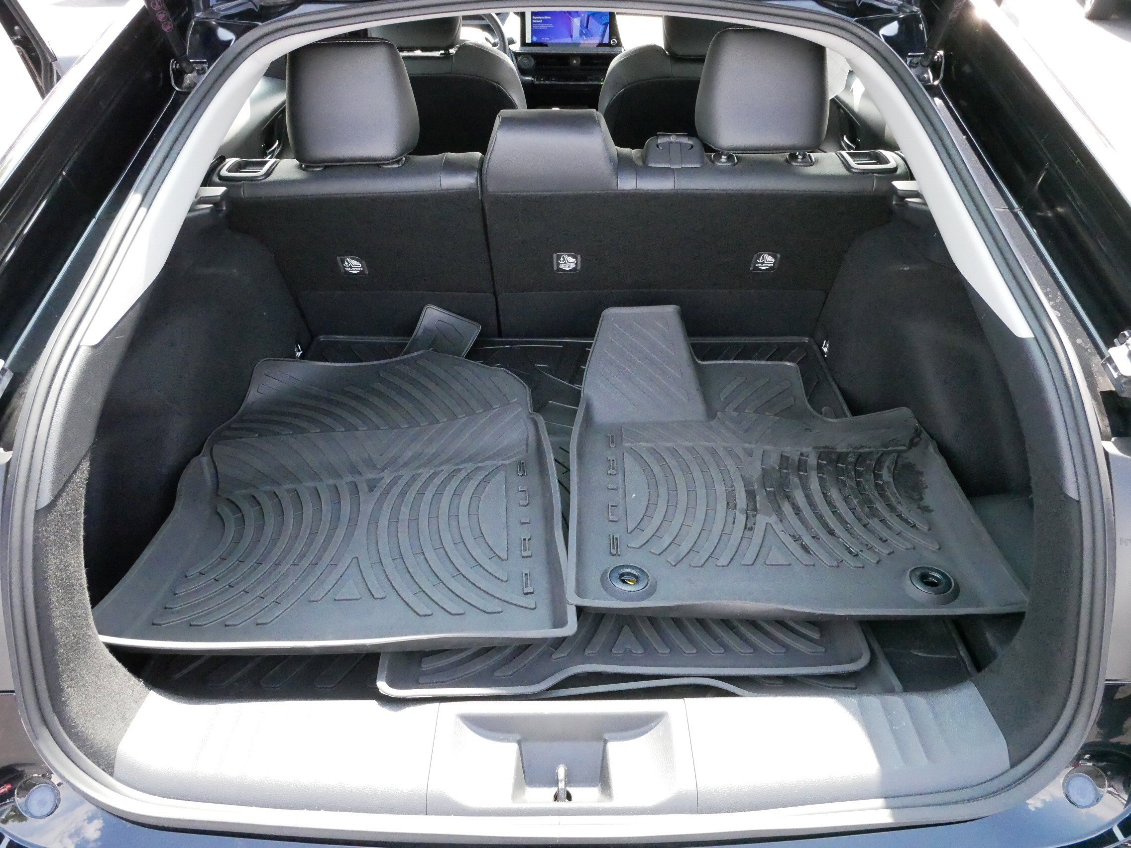 2024 Toyota Prius XLE photo 17