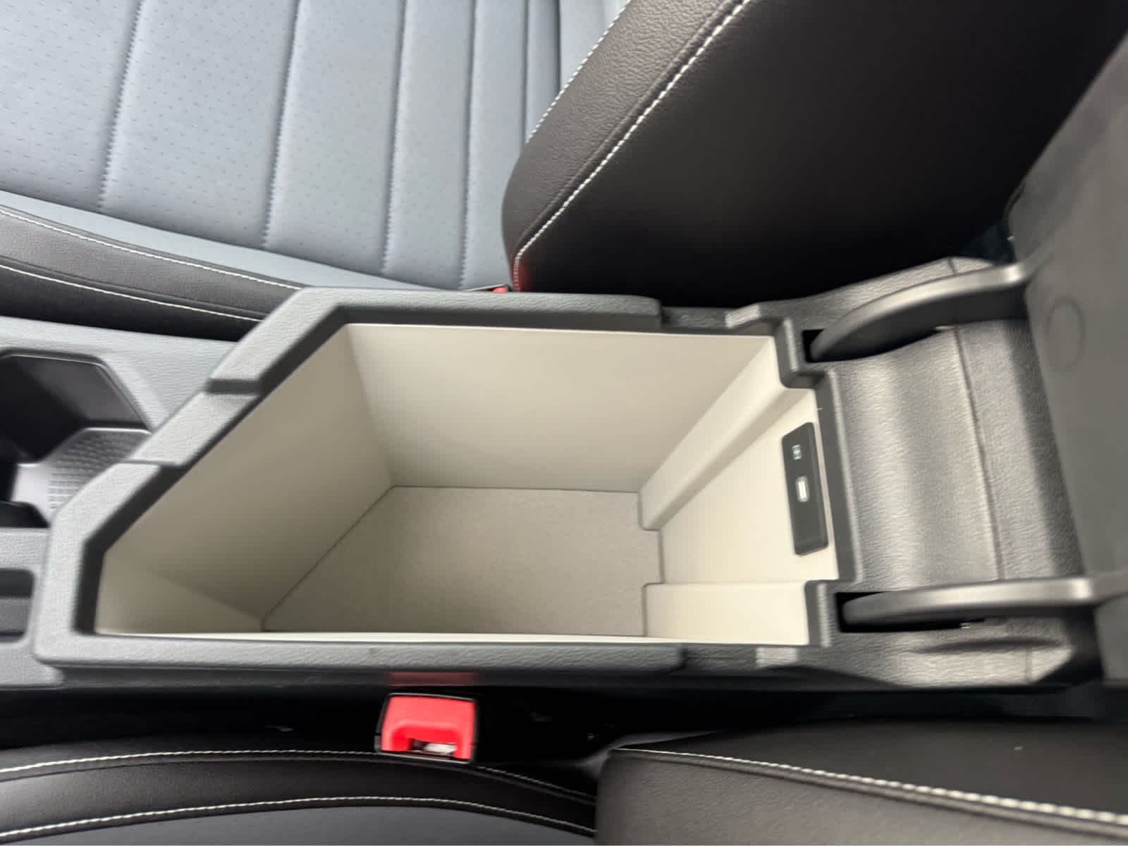 2025 Volkswagen Jetta SE photo 25