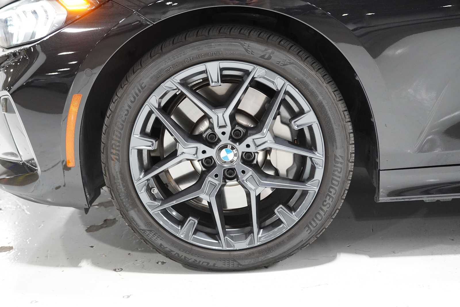 2025 Bmw 330i photo 8