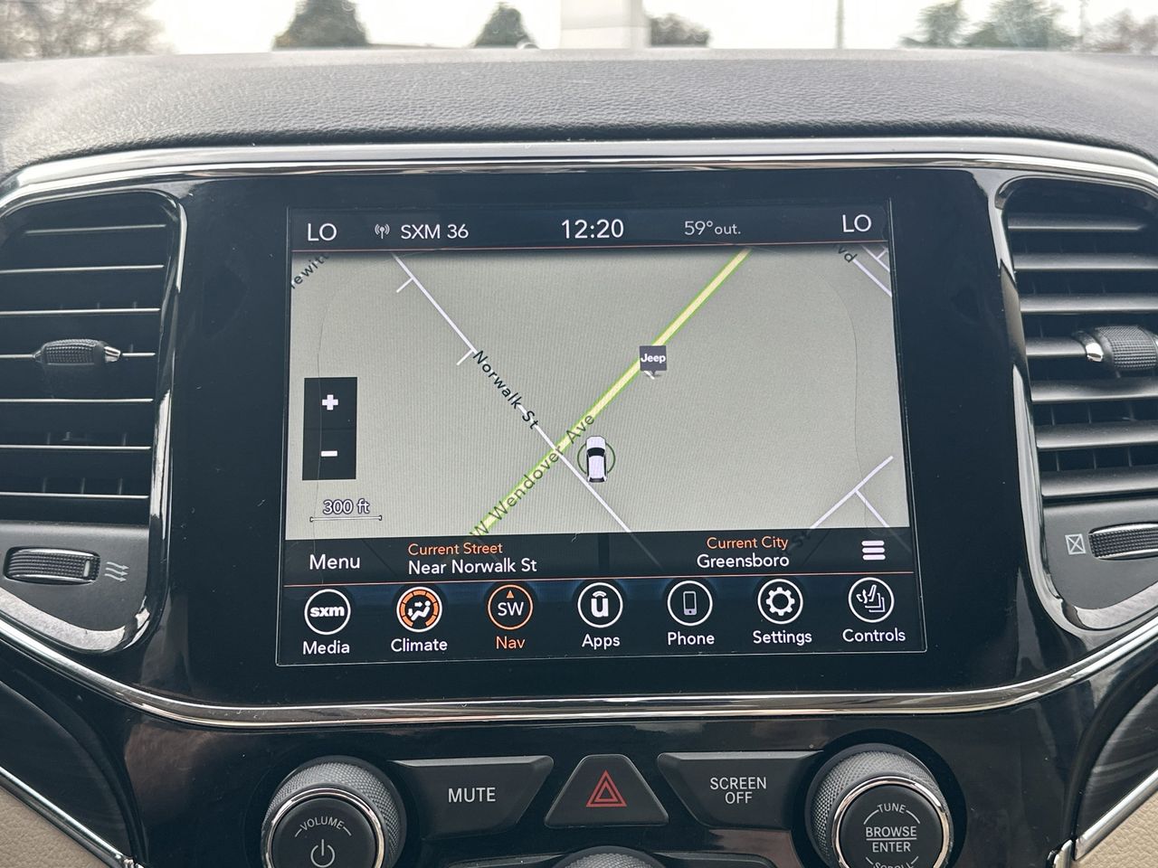 2019 Jeep Grand Cherokee Limited photo 3