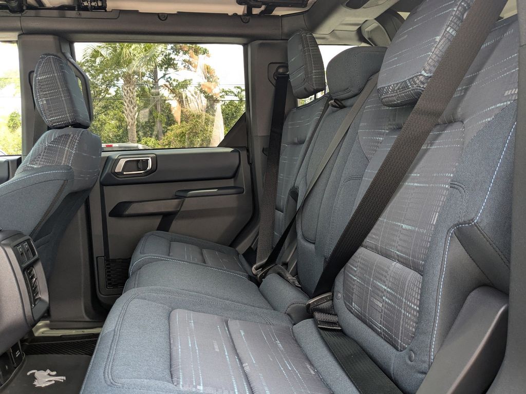 2025 Ford Bronco Heritage First Edition photo 14