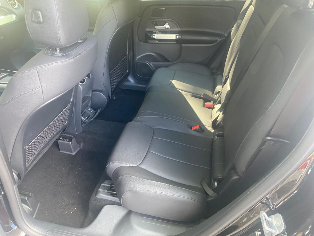 2026 Mercedes Benz GLB 250 4MATIC photo 16