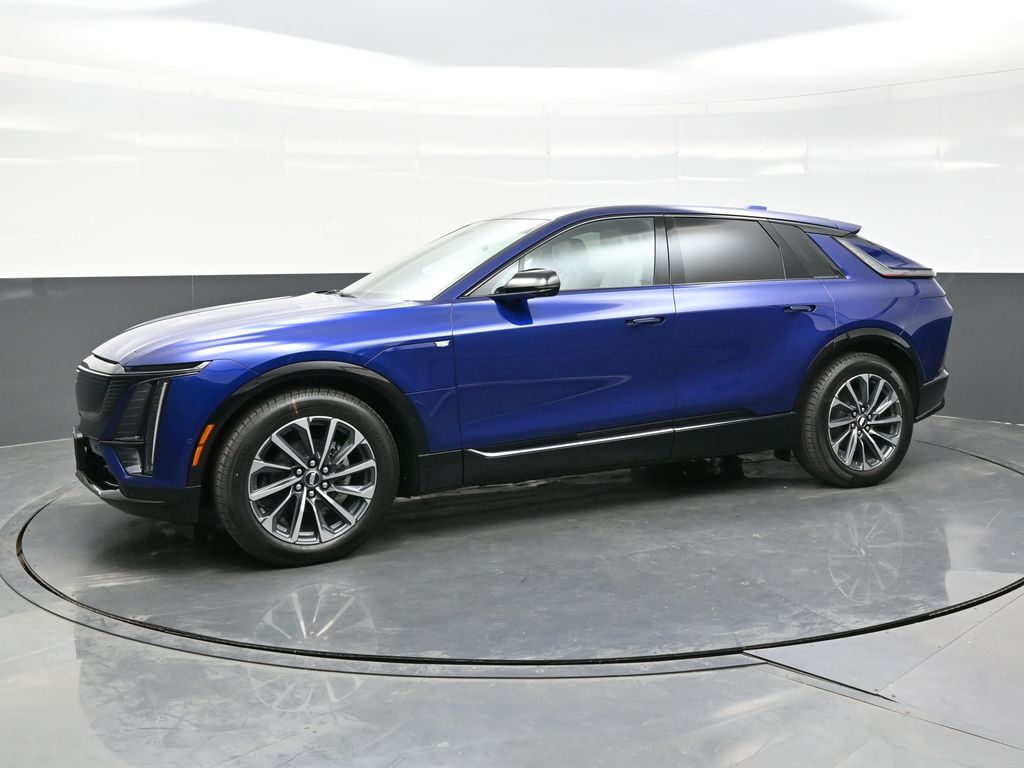 2026 Cadillac Lyriq Sport photo 2