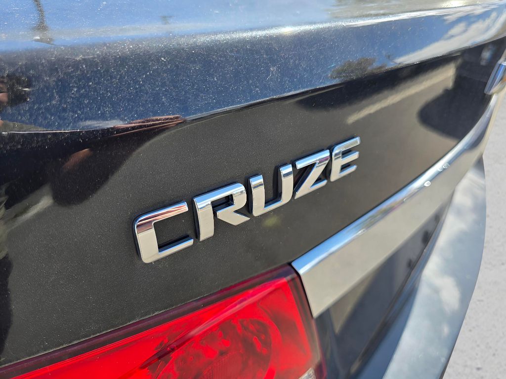 2014 Chevrolet Cruze photo 10