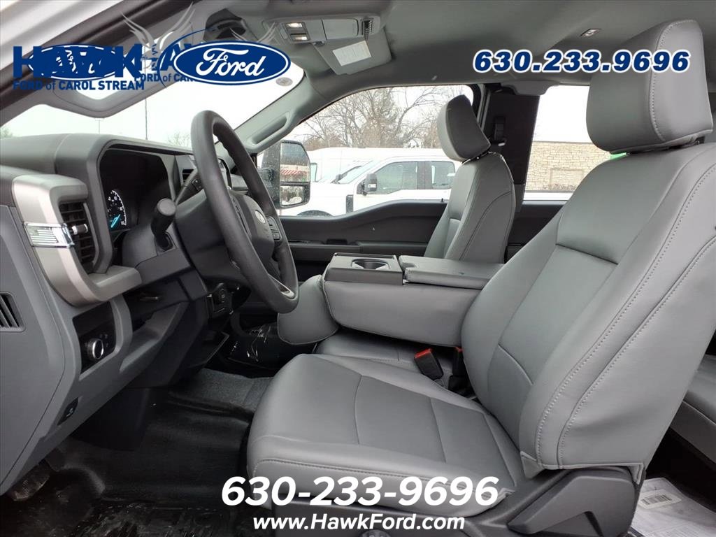 2024 FORD F-550 - Image 24