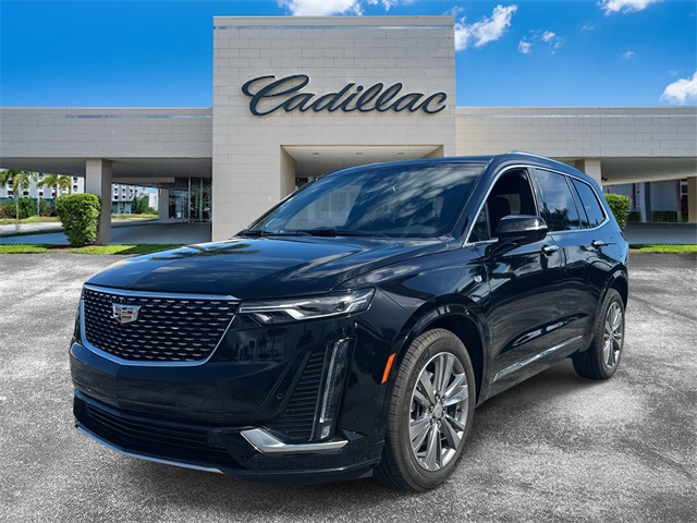 2025 Cadillac XT6 Premium Luxury photo 2