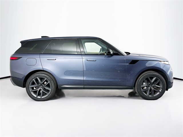 2025 Land Rover Range Rover Sport SE photo 3