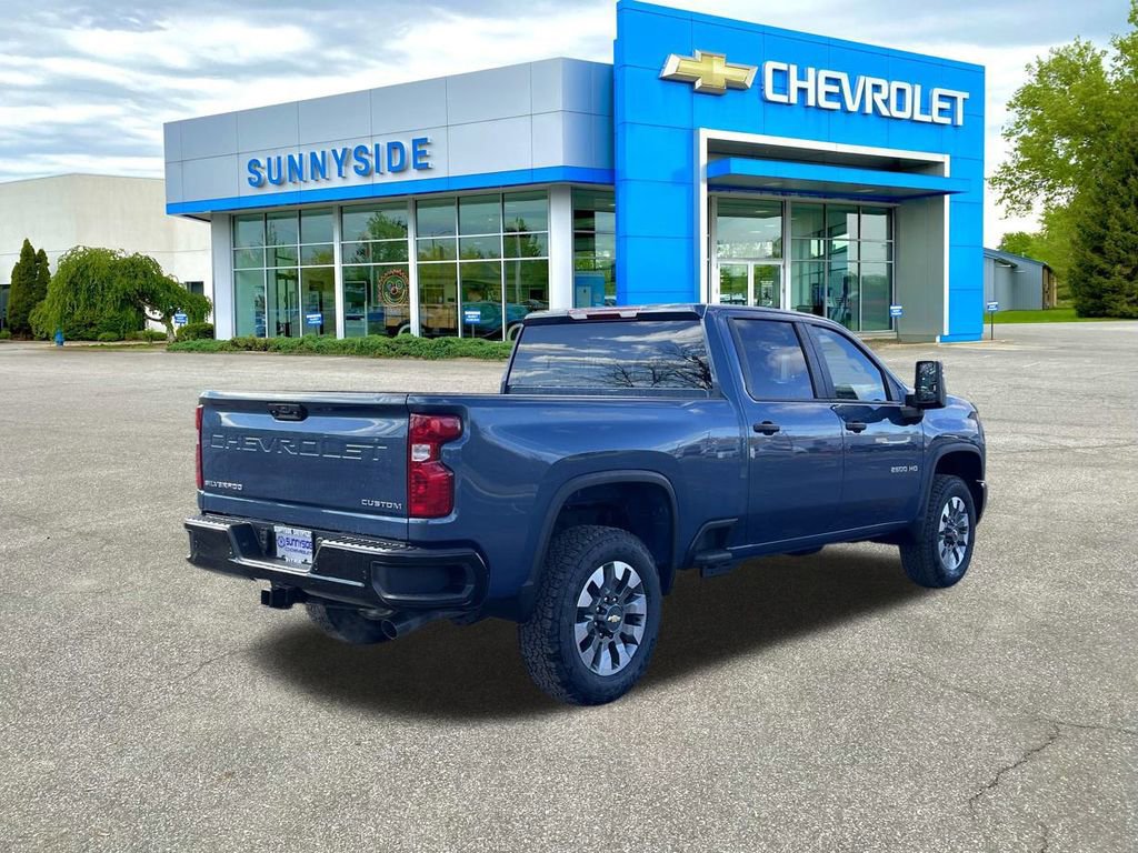 2026 Chevrolet Silverado 2500HD Custom photo 2
