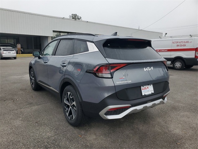 2025 Kia Sportage EX photo 3
