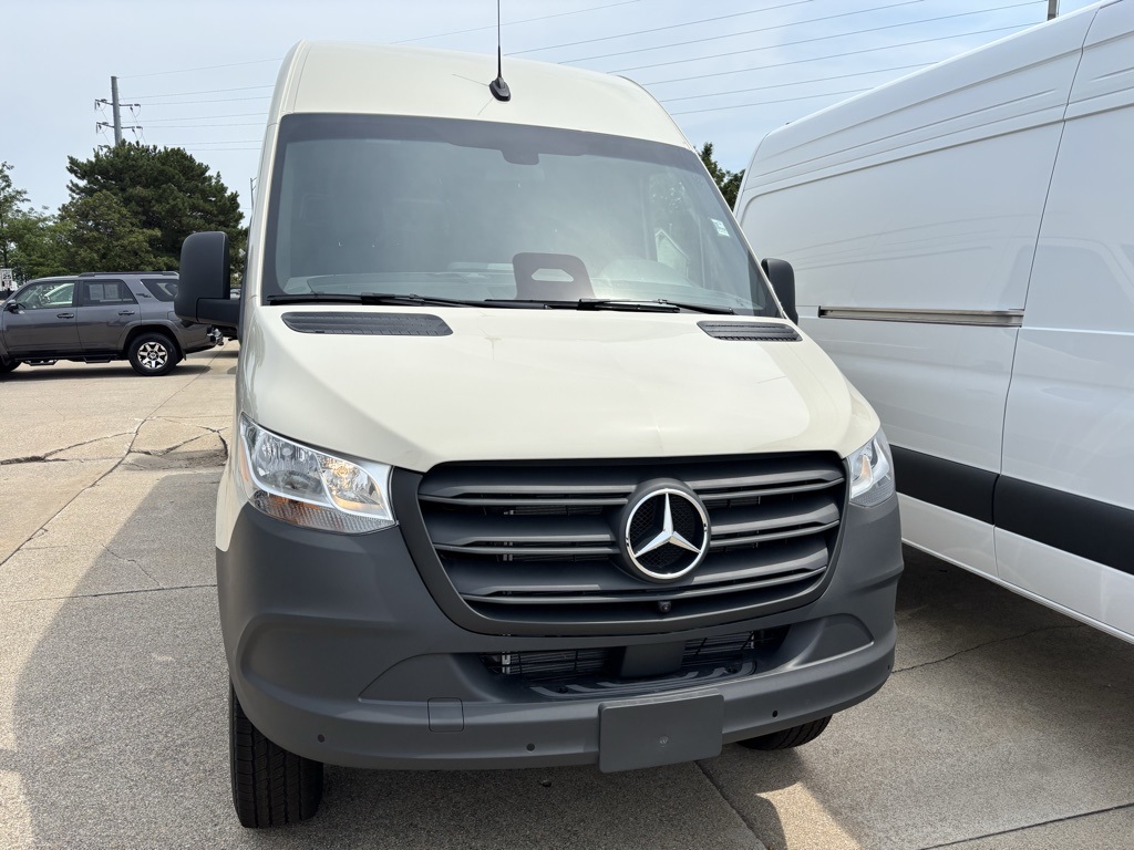 2025 Mercedes-Benz Sprinter Cargo Van Base's photo
