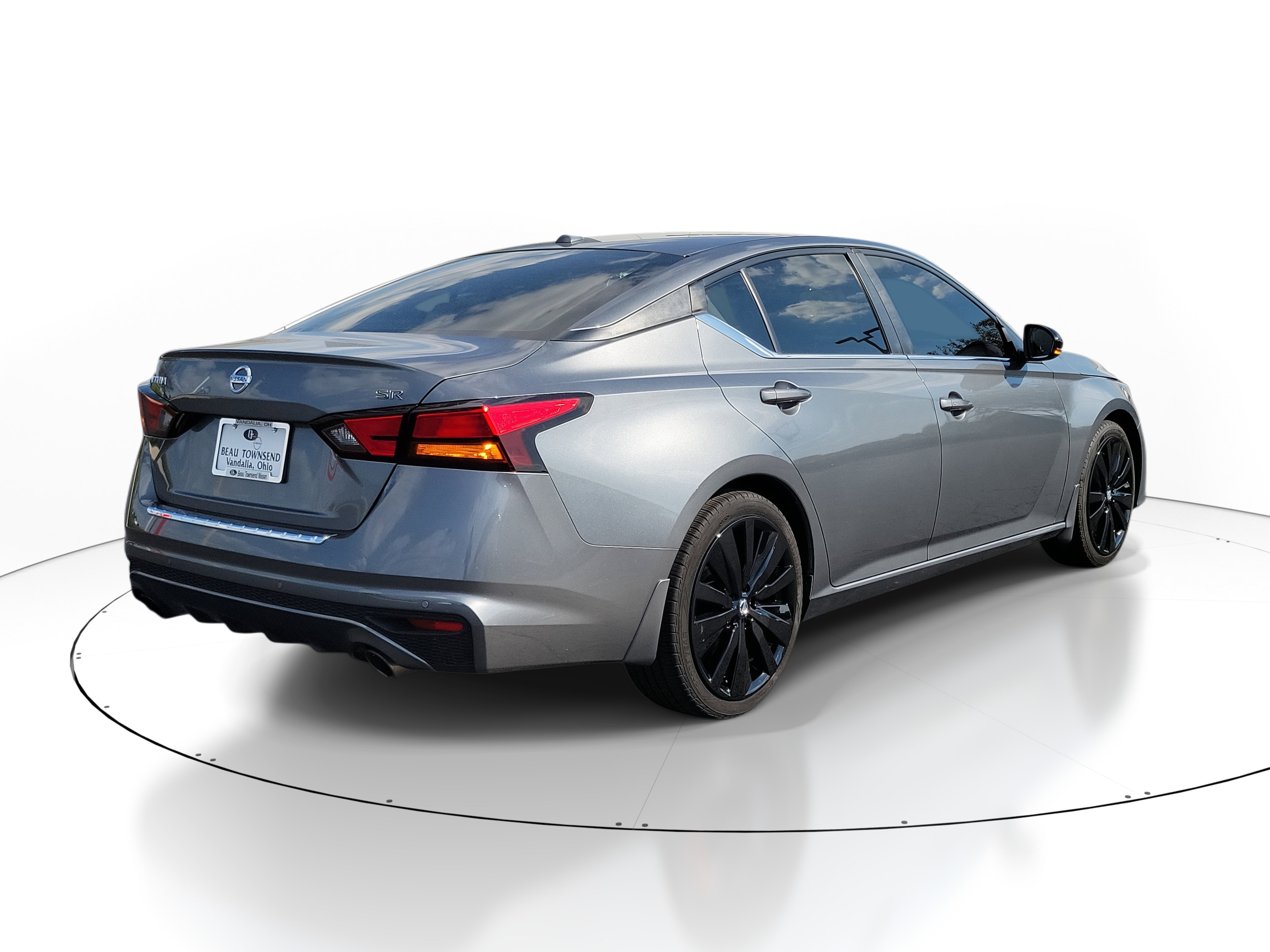 2020 Nissan Altima 2.5 SR photo 4
