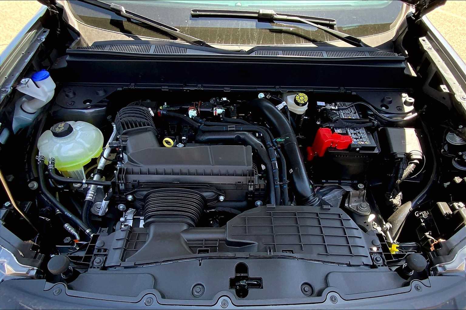 2025 Ford Maverick photo 15