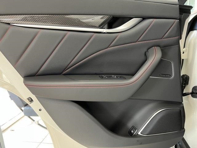 2024 Maserati Levante Modena photo 20