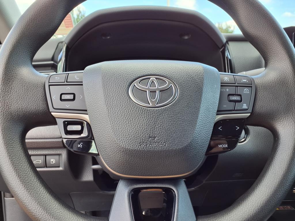 2025 Toyota Camry LE photo 25