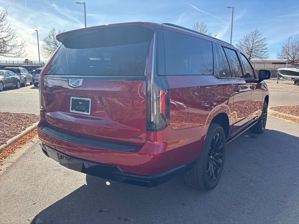 2022 Cadillac Escalade ESV Sport Platinum photo 4