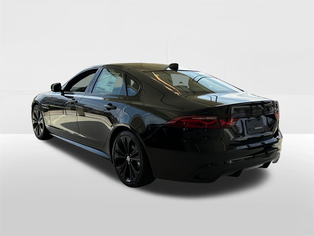 2024 Jaguar XF P300 R-Dynamic SE photo 6