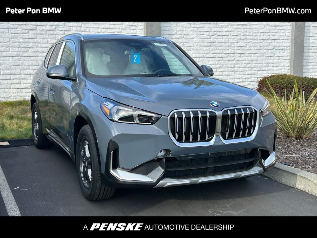 2026 BMW X1 28i's photo
