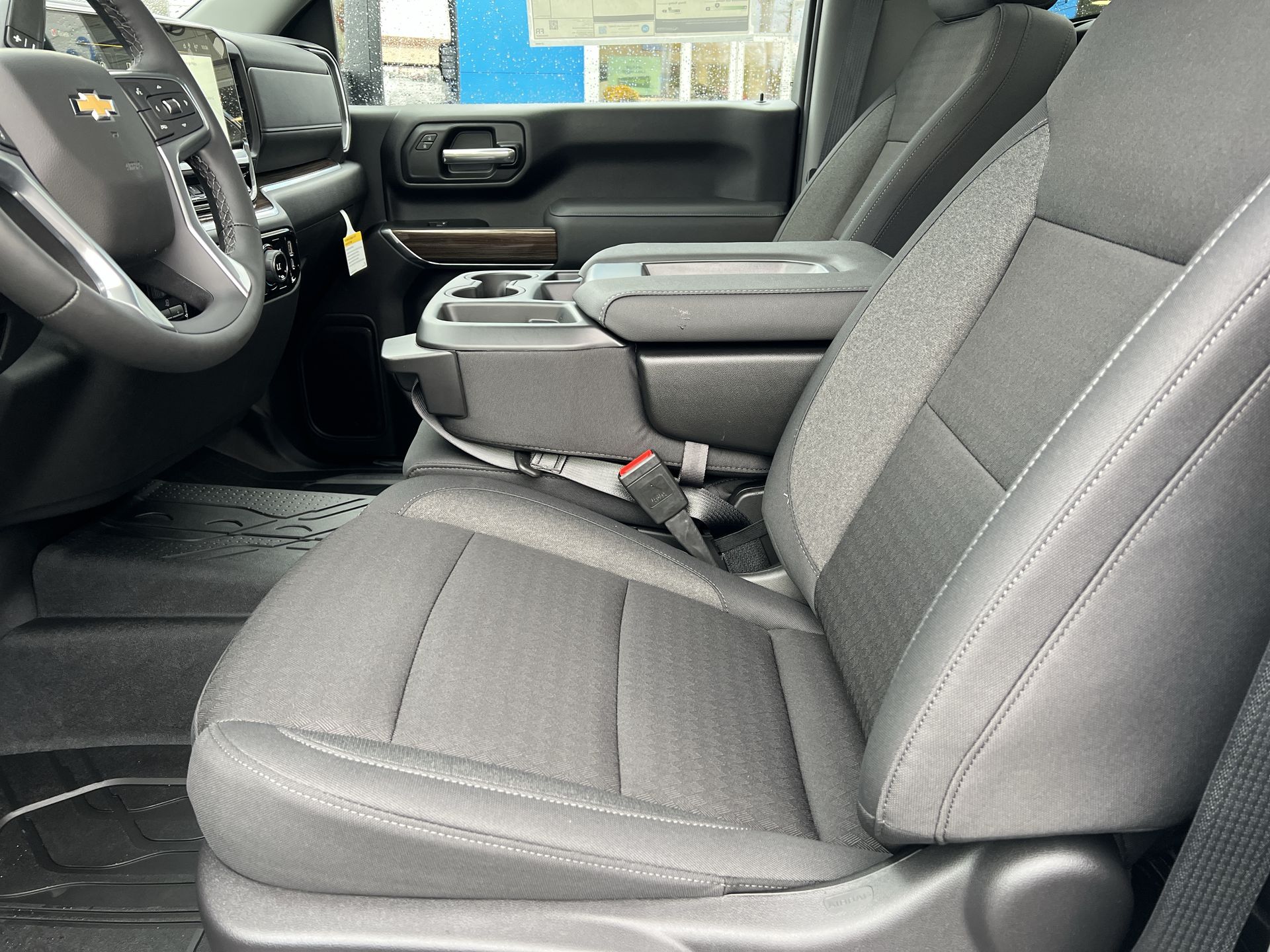 2026 Chevrolet Silverado 2500HD LT photo 8