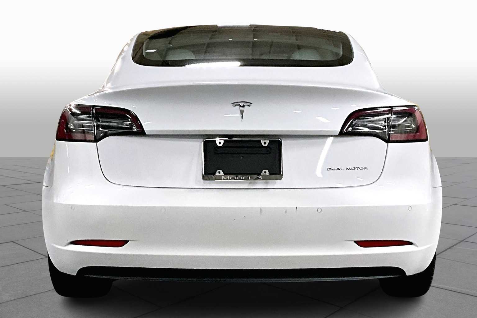 2021 Tesla Model 3 Long Range photo 4