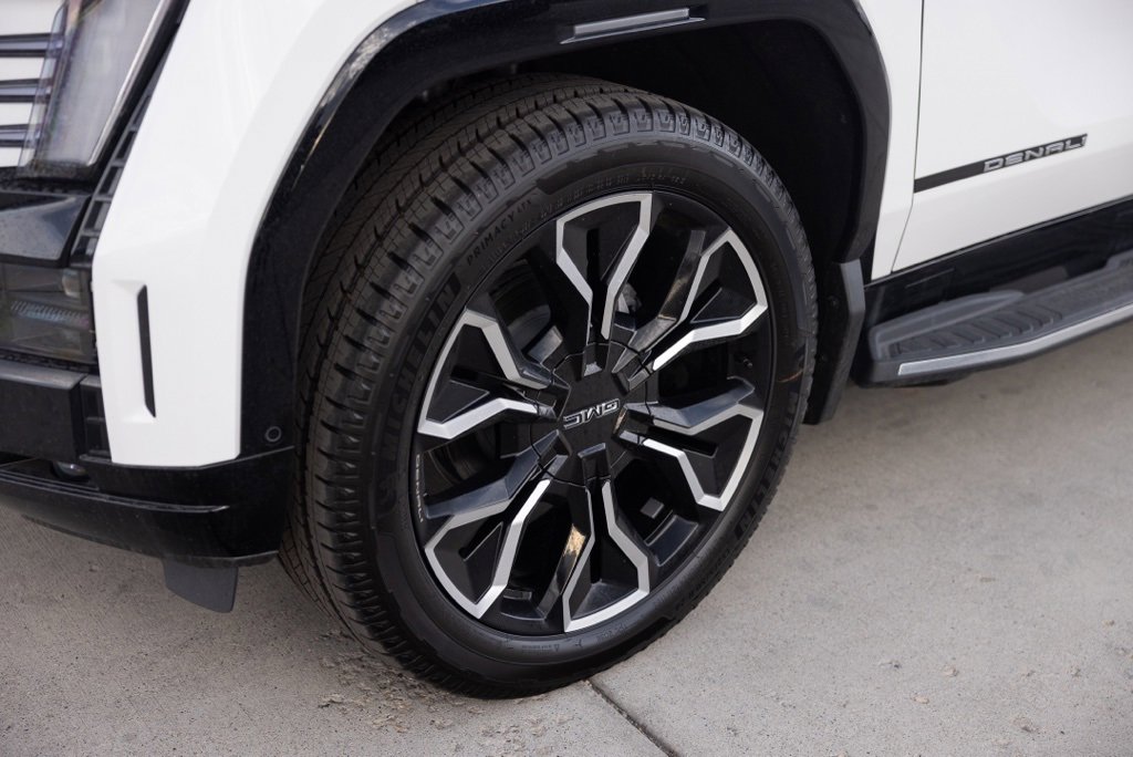 2025 Gmc Sierra EV Denali photo 29
