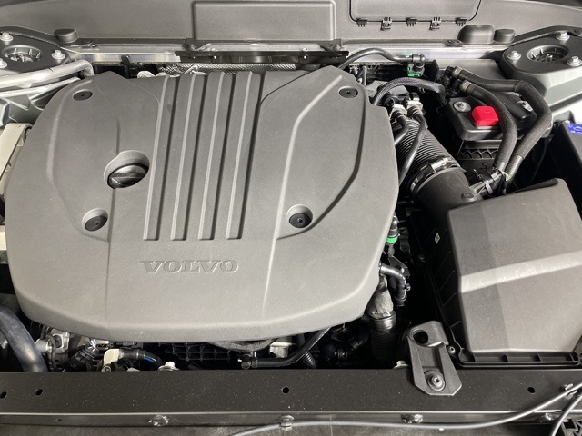2026 Volvo XC60 photo 34