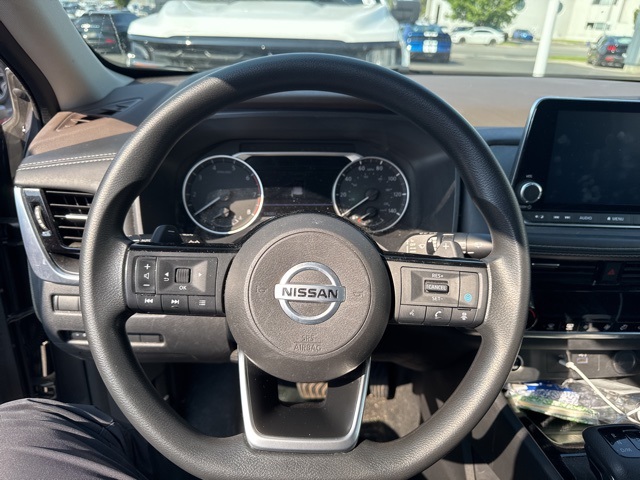 2021 Nissan Rogue SV photo 10