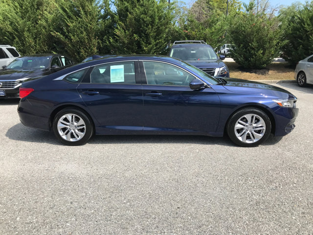 2018 Honda Accord LX 1.5T photo 2