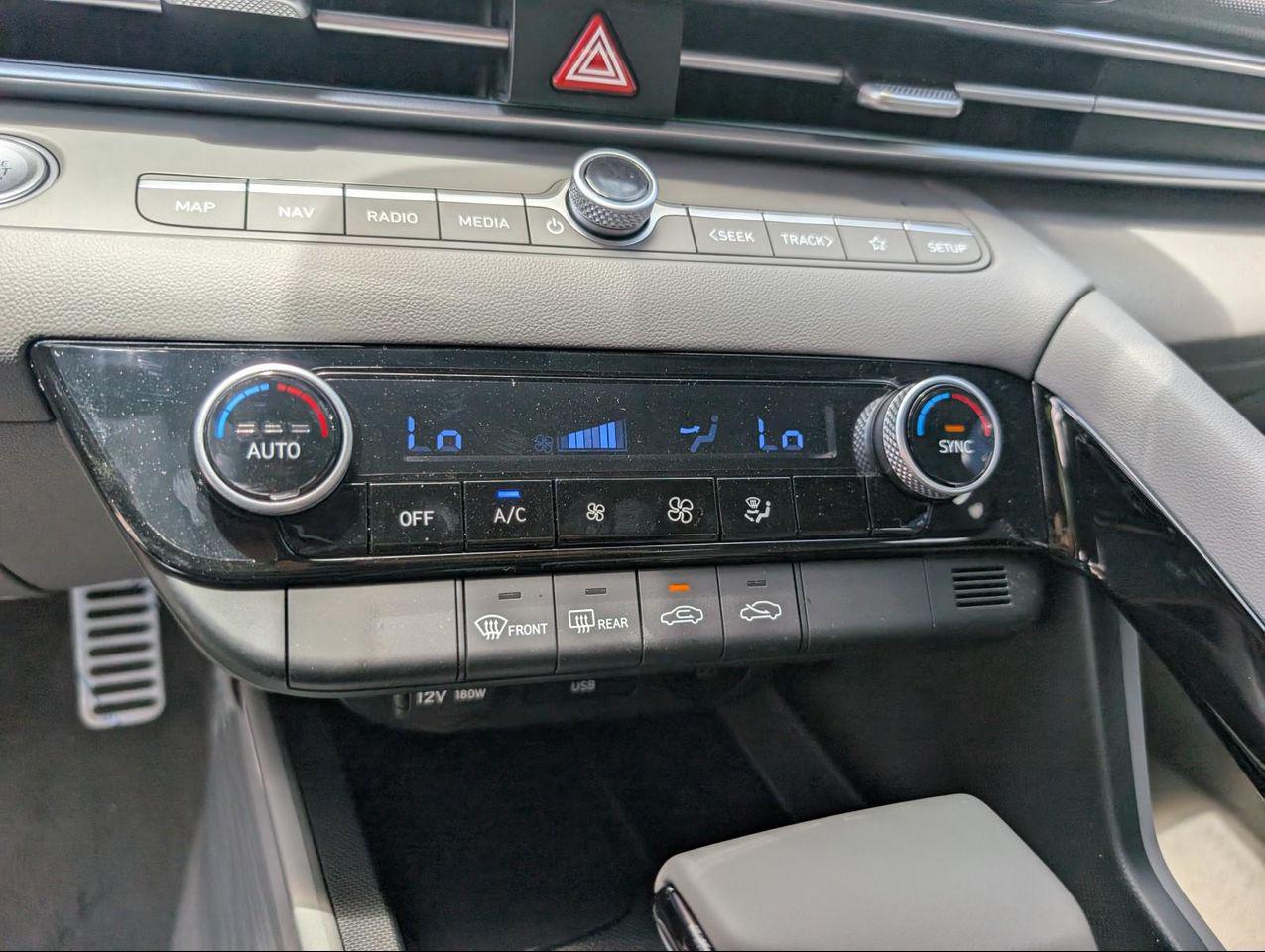 2025 Hyundai Elantra Hybrid SEL Sport photo 12