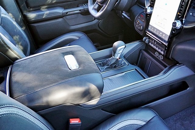 New 2026 Bright White Clear-Coat Exterior Paint RAM RHO image 15