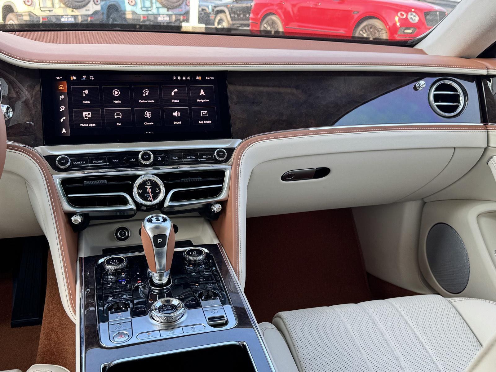 2026 Bentley Flying Spur photo 44