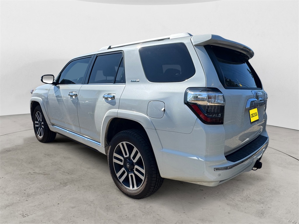 2023 Toyota 4Runner Limited photo 2