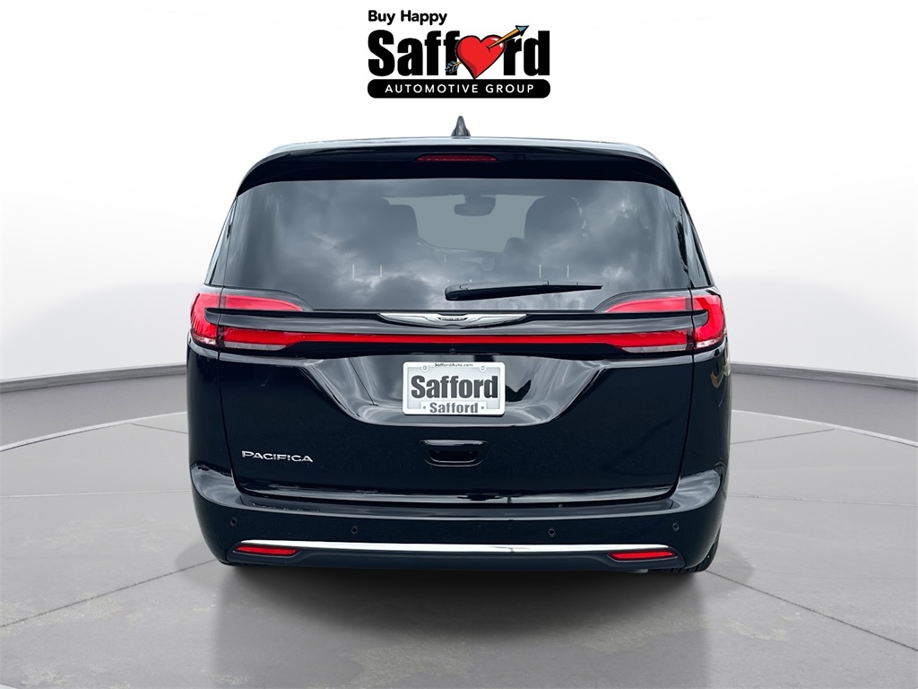 2025 Chrysler Pacifica photo 6