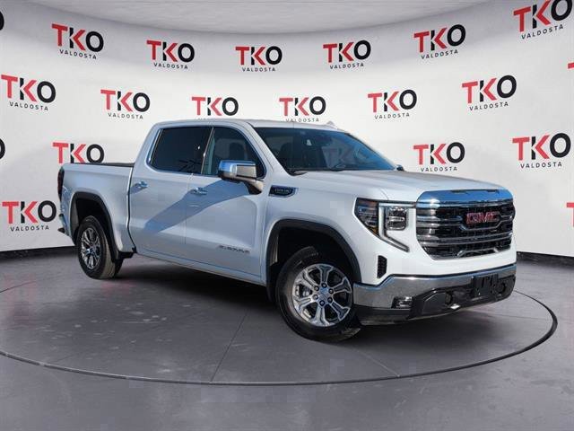 2025 GMC Sierra 1500 SLT's photo
