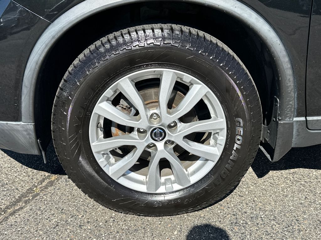 2019 Nissan Rogue Special Edition photo 8