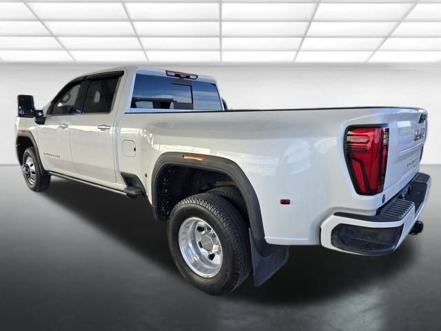 2024 Gmc Sierra 3500 HD Denali photo 3