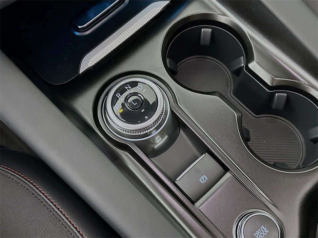 2025 Ford Explorer ST-Line photo 19