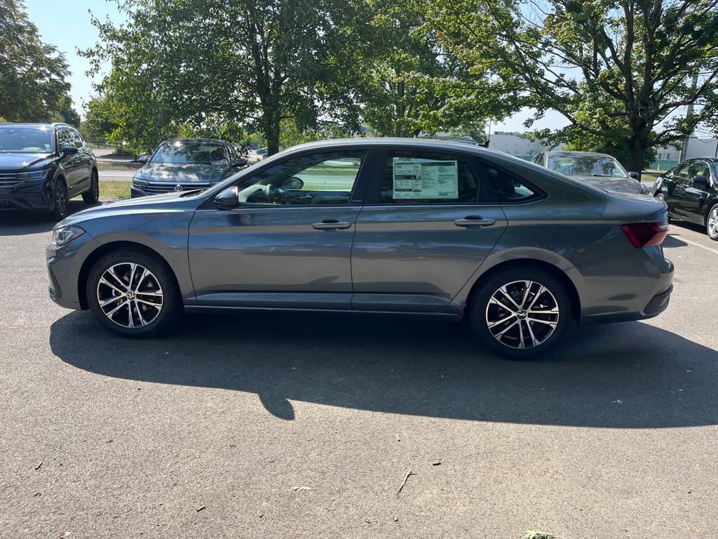 2025 Volkswagen Jetta 1.5T Sport photo 4