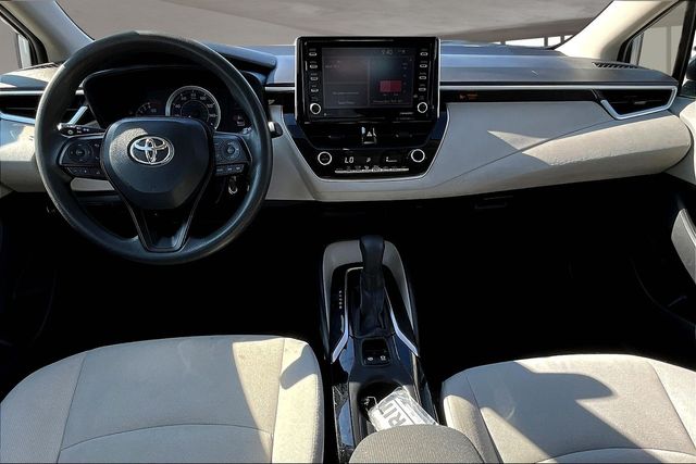 2021 Toyota Corolla LE photo 6