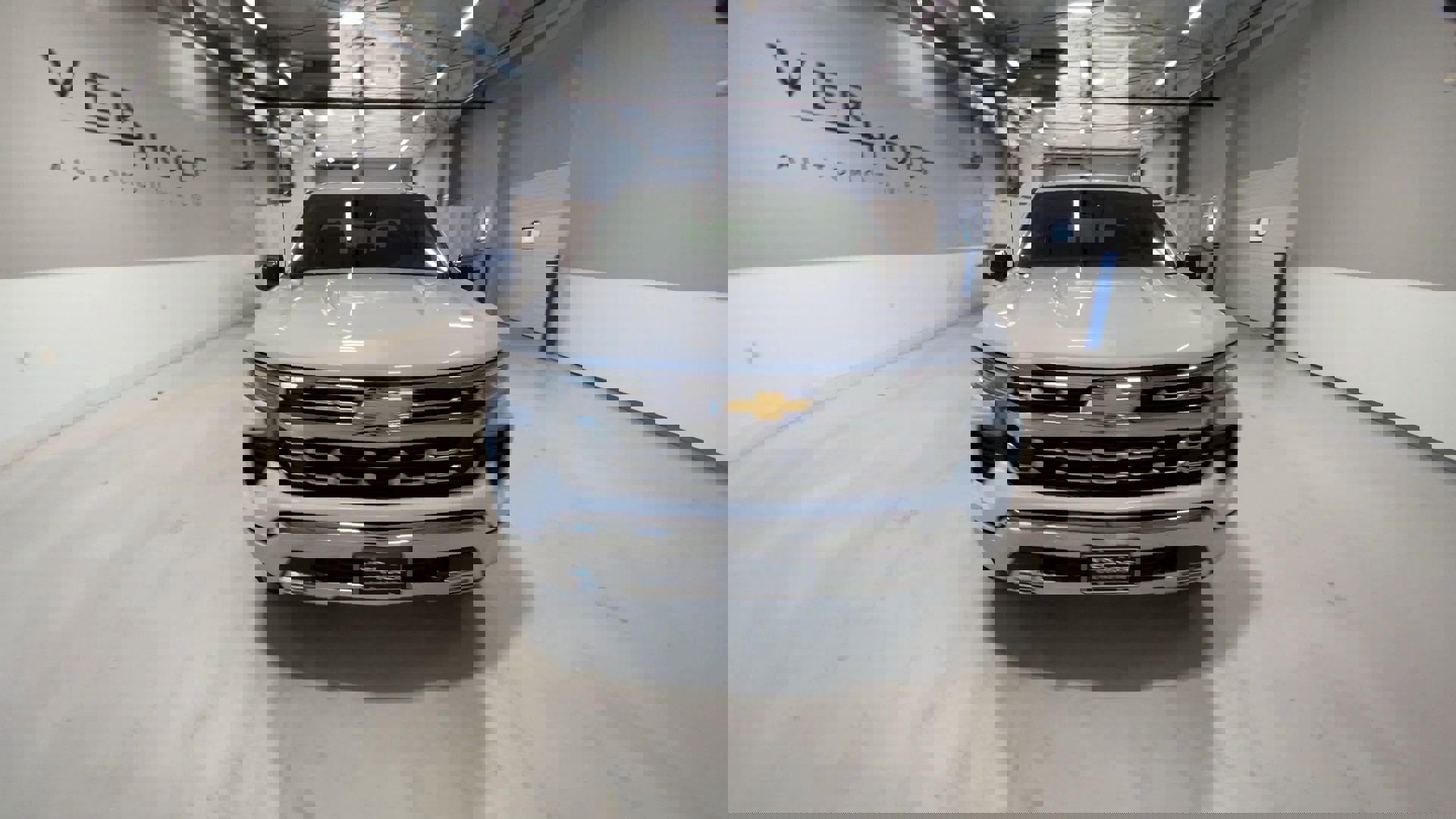 2026 Chevrolet Silverado 1500 LTZ photo 3