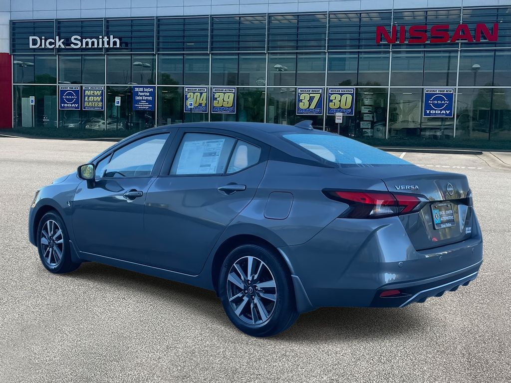 2025 Nissan Versa SV photo 4