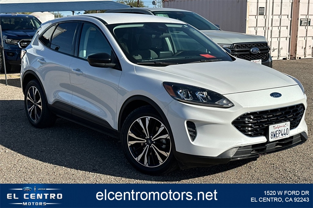 2021 Ford Escape SE's photo